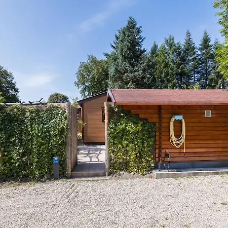 Omringd Door Op De Veluwe - Perfect Voor Gezinnen 샬레 푸텐