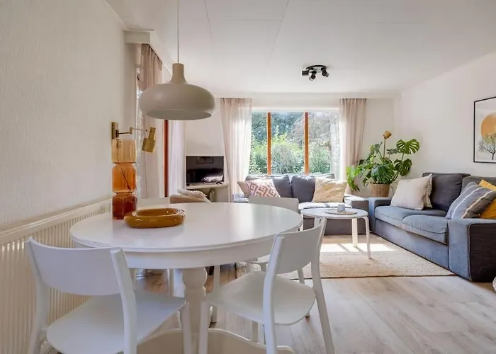 Omringd Door Op De Veluwe - Perfect Voor Gezinnen 샬레