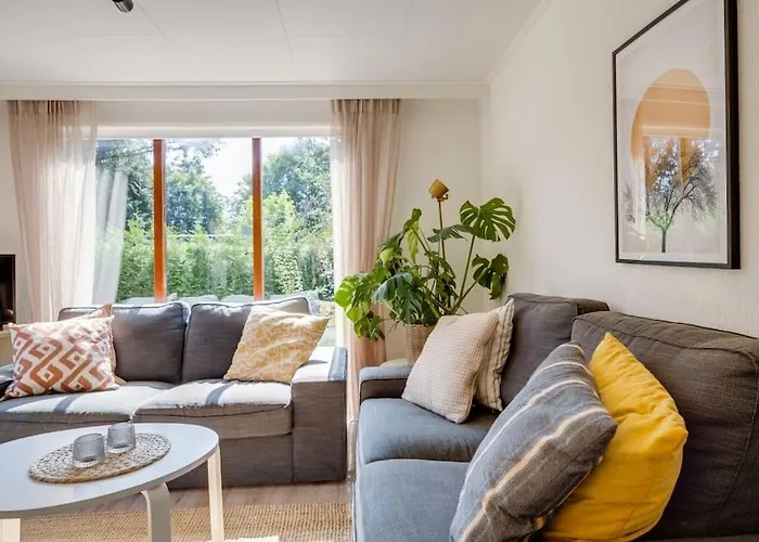 Alpstuga Omringd Door Op De Veluwe - Perfect Voor Gezinnen Putten